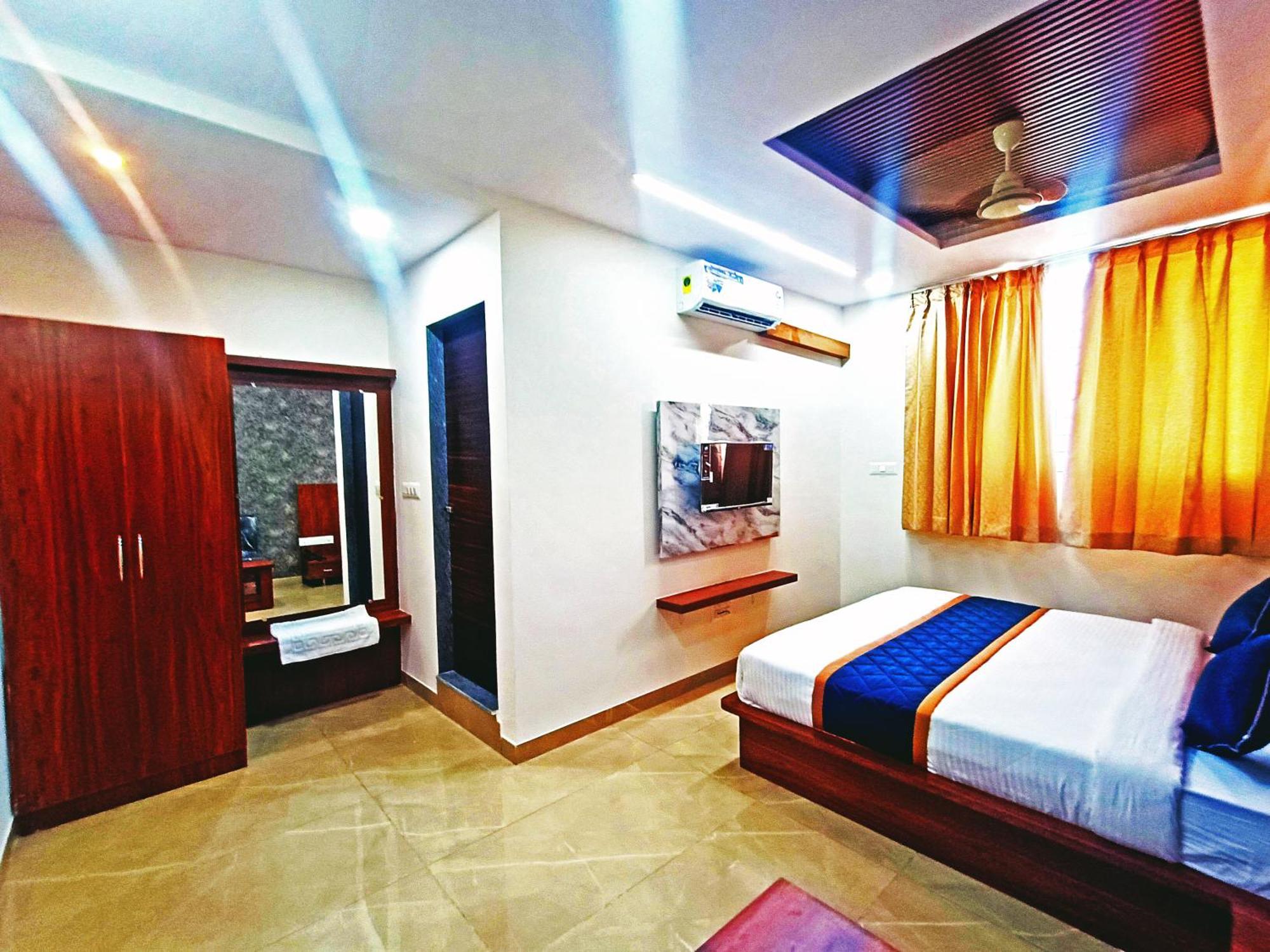 Hotel Achhu Palace Bangalore Eksteriør bilde