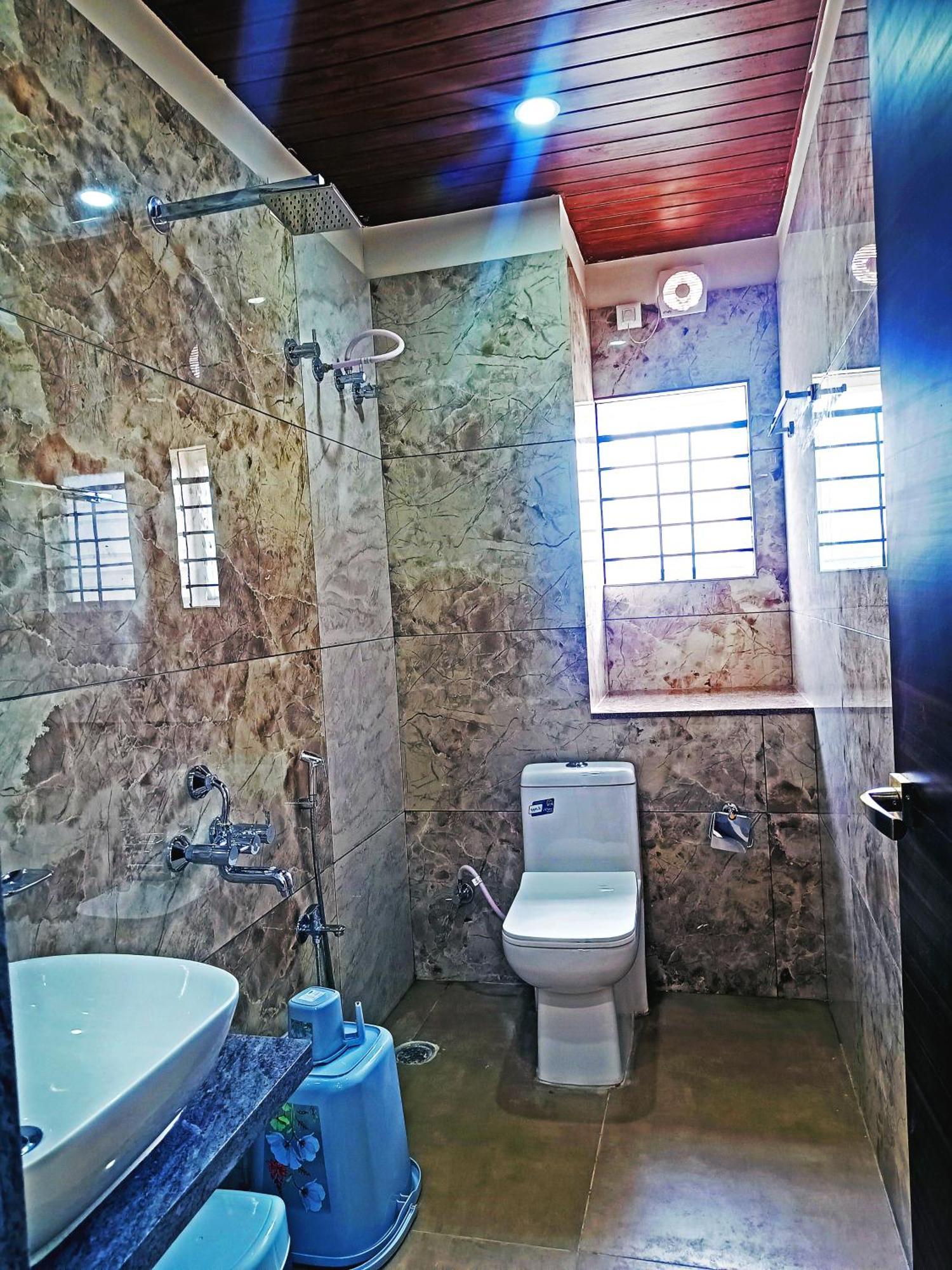 Hotel Achhu Palace Bangalore Eksteriør bilde