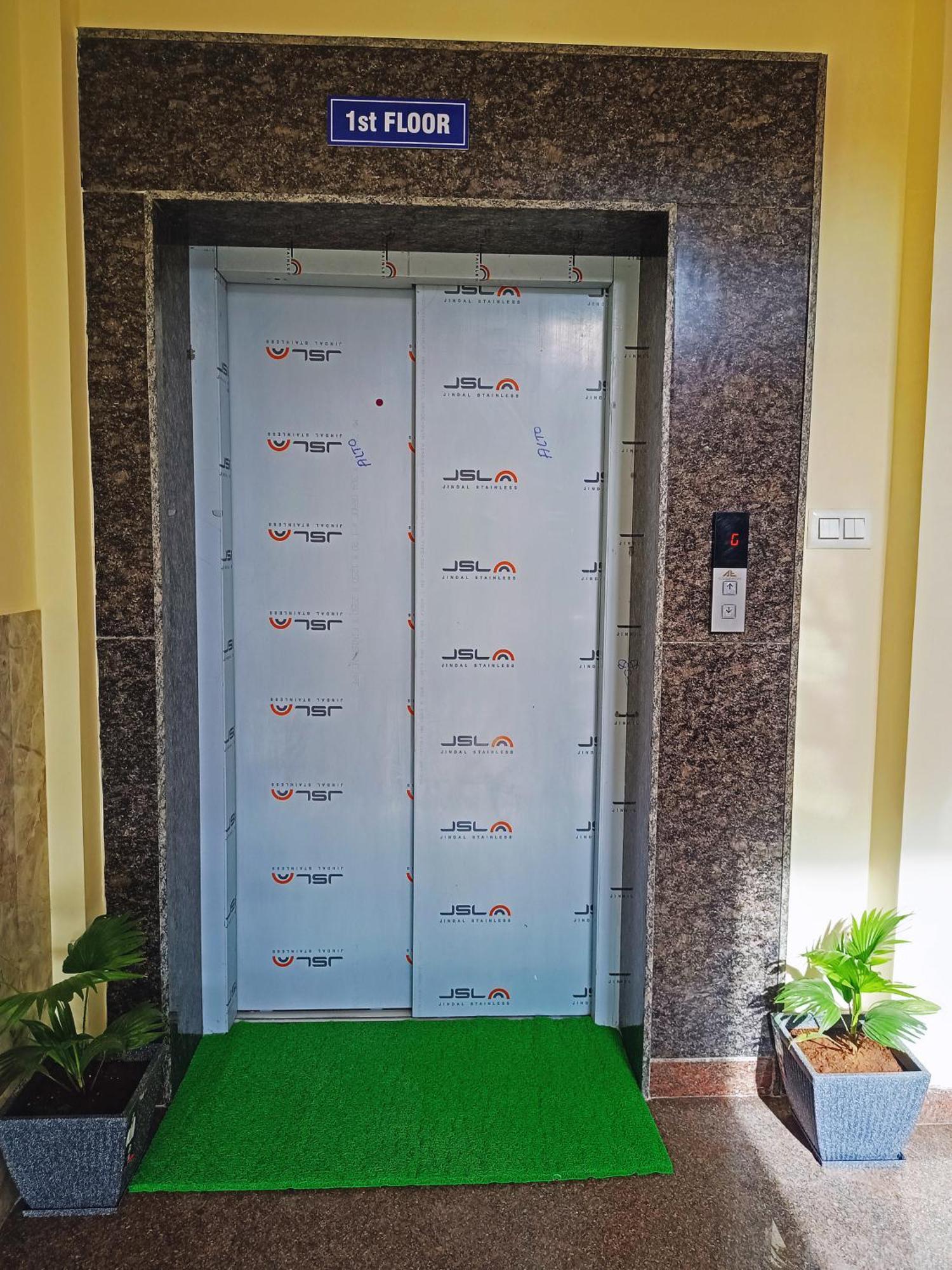 Hotel Achhu Palace Bangalore Eksteriør bilde