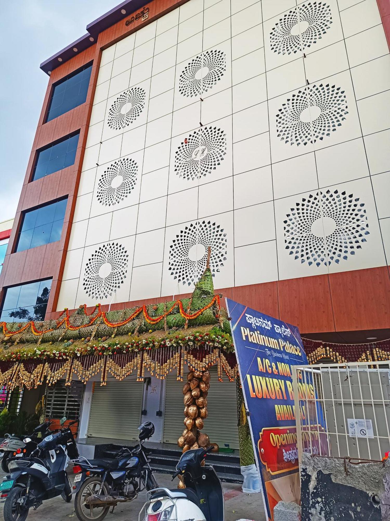 Hotel Achhu Palace Bangalore Eksteriør bilde
