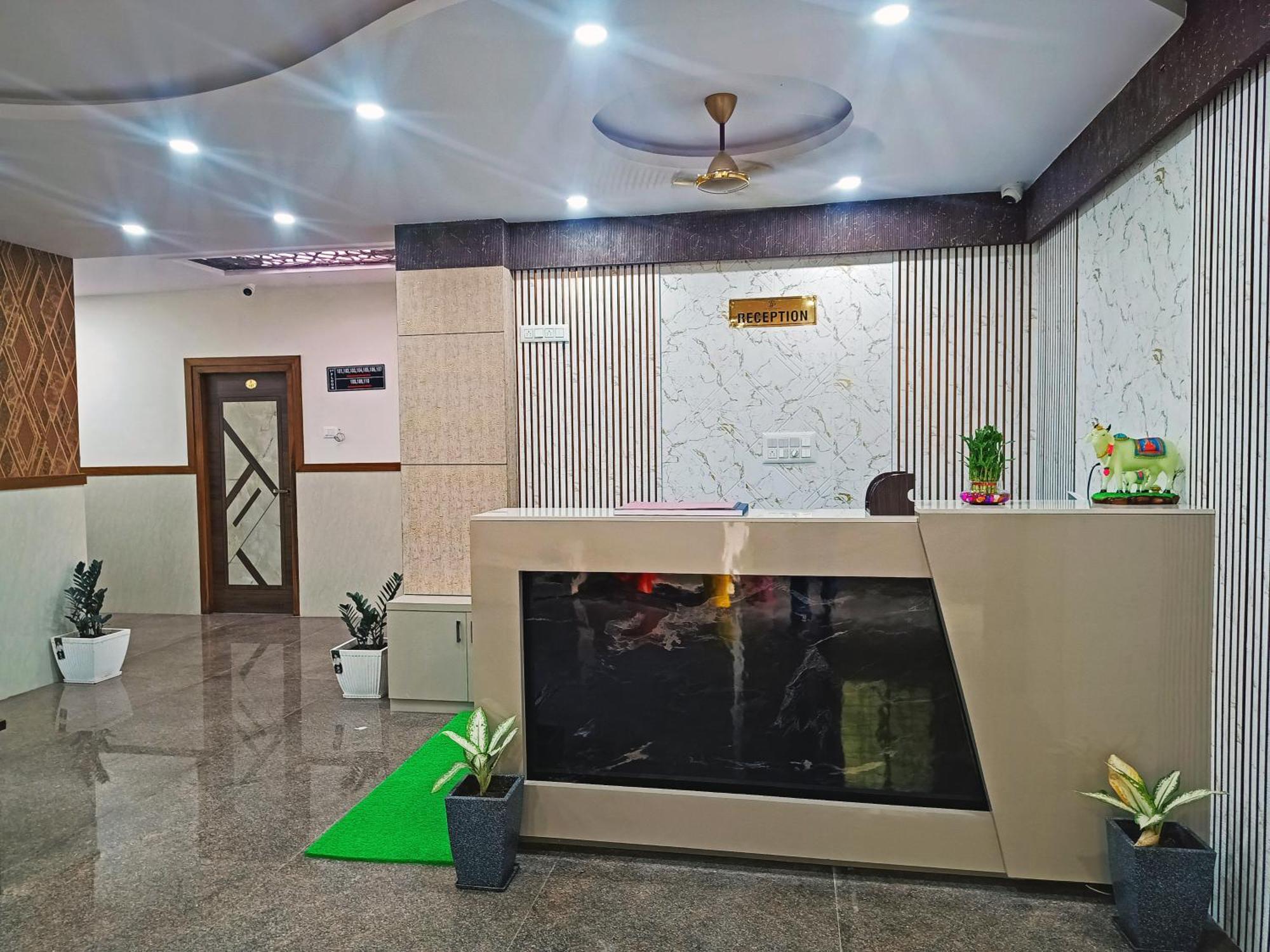 Hotel Achhu Palace Bangalore Eksteriør bilde