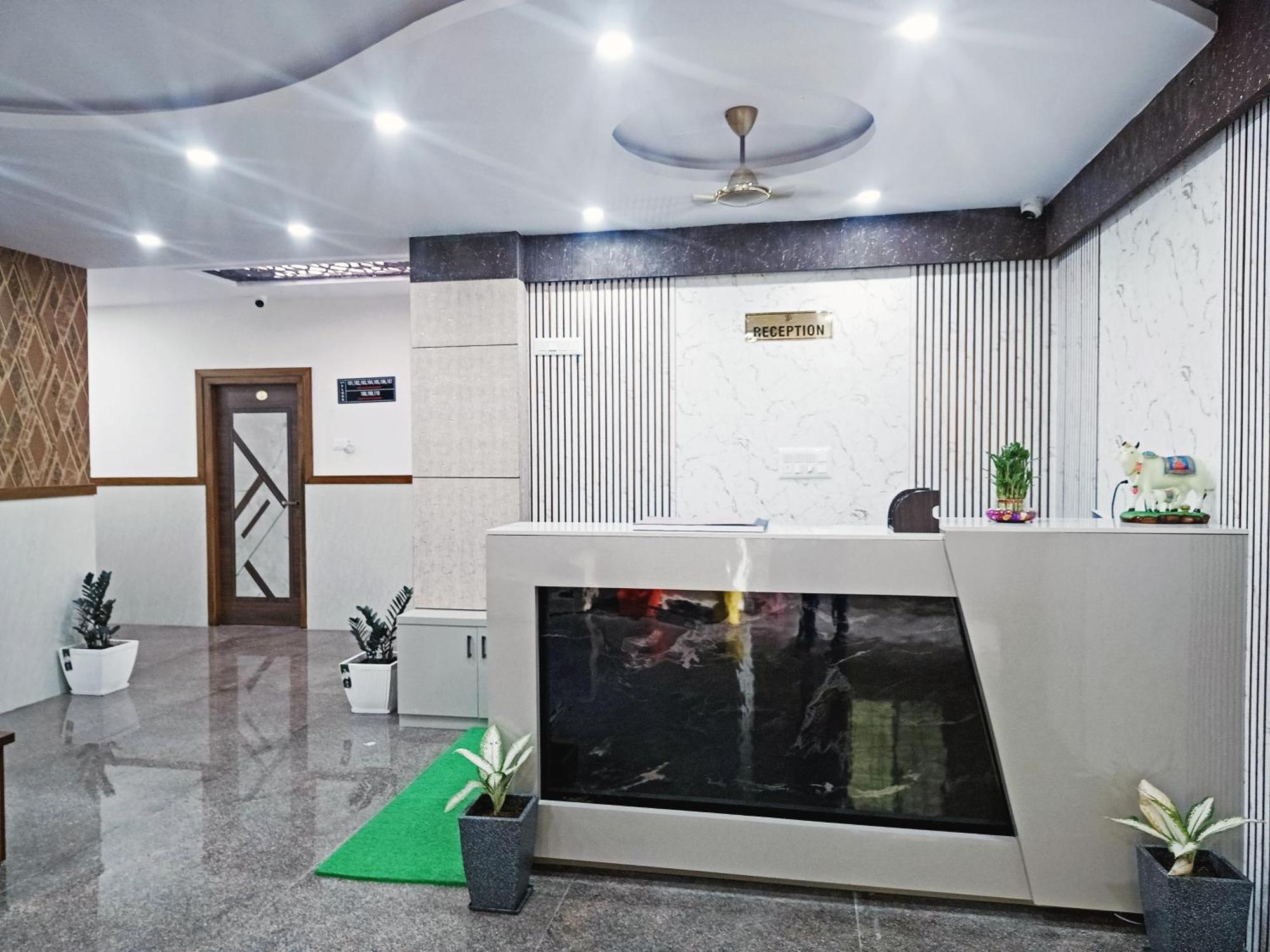 Hotel Achhu Palace Bangalore Eksteriør bilde