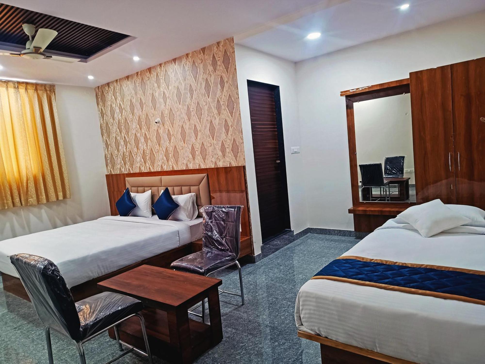 Hotel Achhu Palace Bangalore Eksteriør bilde