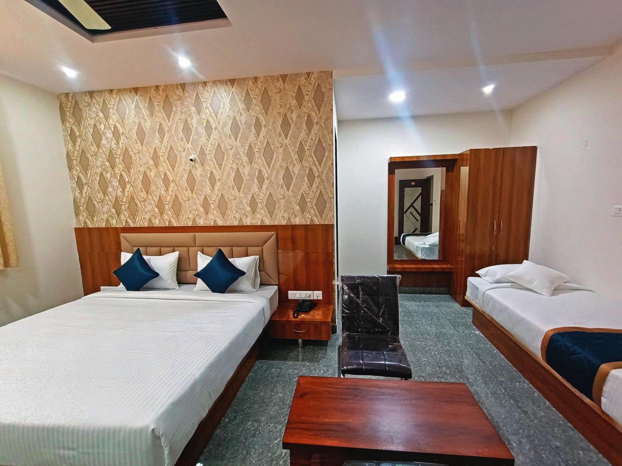 Hotel Achhu Palace Bangalore Eksteriør bilde